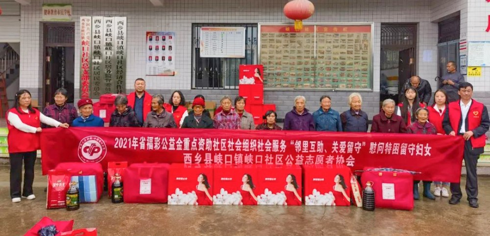 合影.jpg