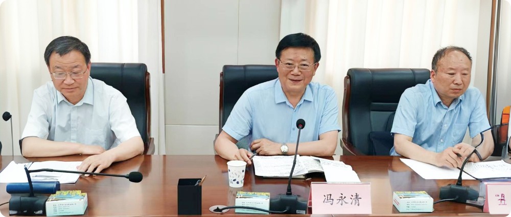 组图三人.jpg