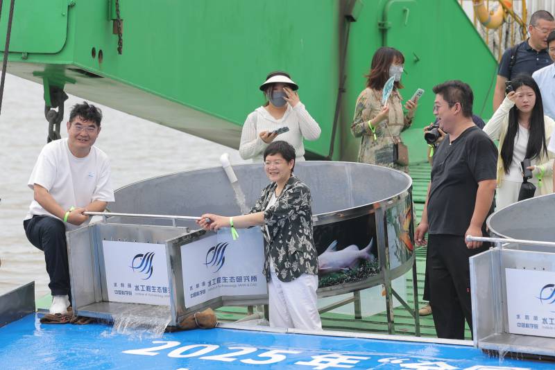微信图片_20250606165637_副本.png