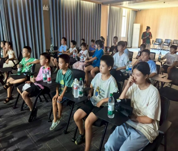 图片 1.jpg 图片 1.jpg