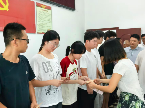 图片2_副本.png 图片2_副本.png