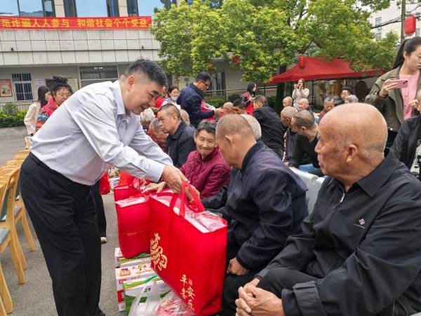 襄阳高新1_副本.png 襄阳高新1_副本.png