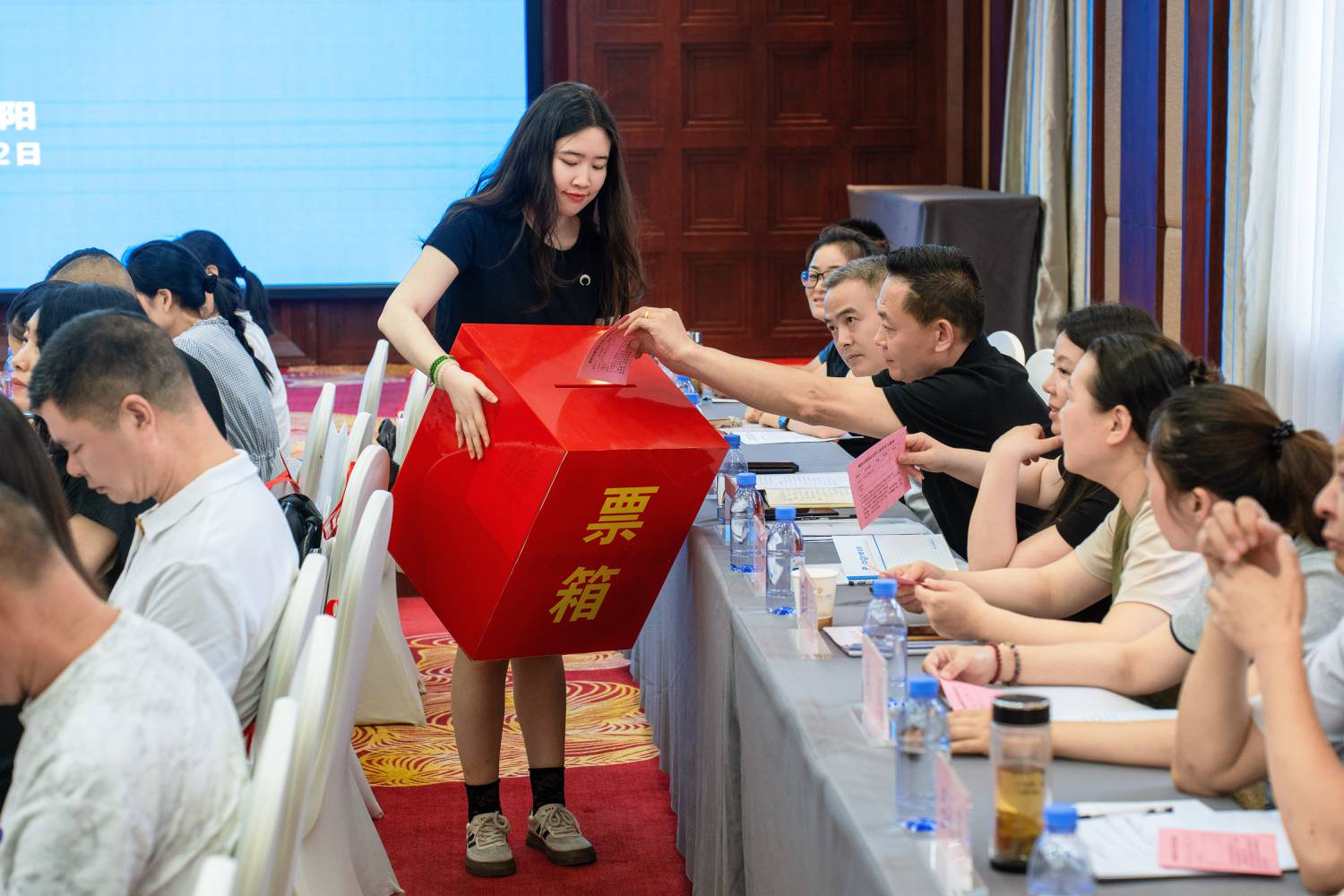 微信图片_20260612165458_582_110.jpg 微信图片_20260612165458_582_110.jpg