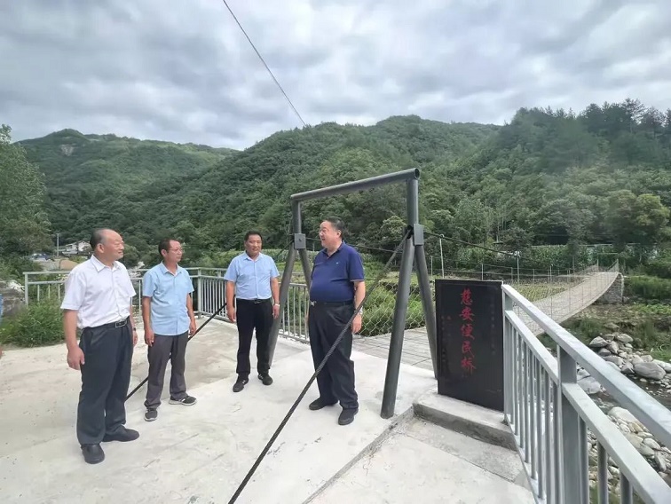 3. 检查焦家沟口慈安便民桥.jpg