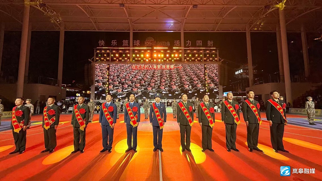 4. 精彩的文艺演出.jpg
