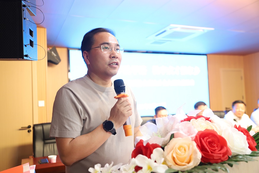 5. 杨林致辞.jpg 5. 杨林致辞.jpg