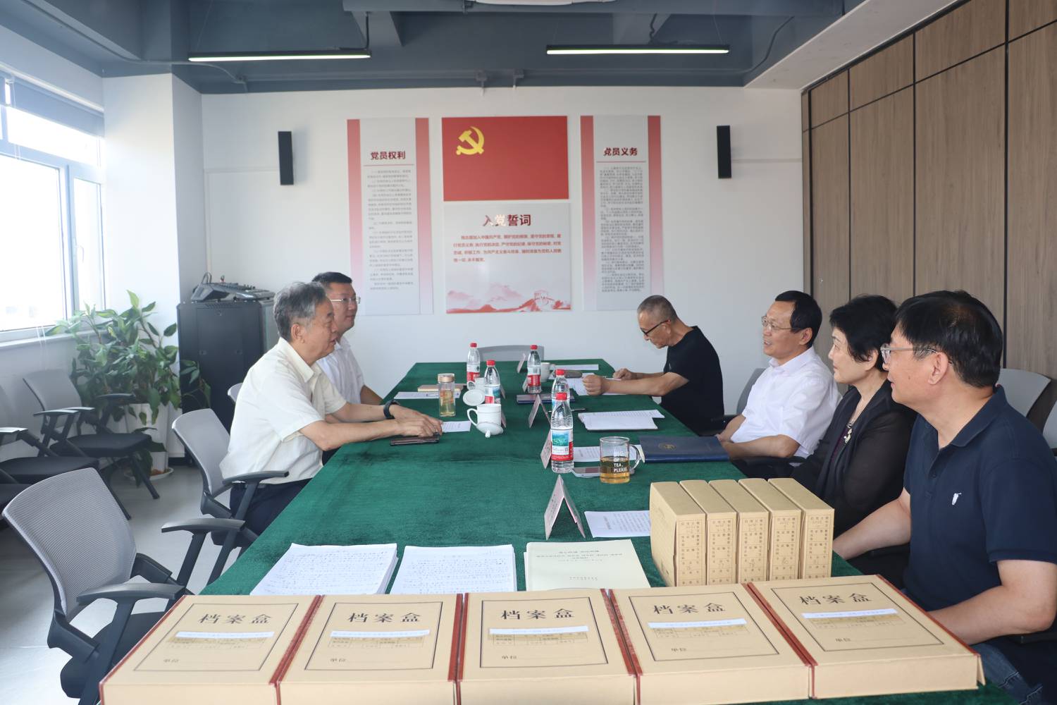 1座谈.jpg