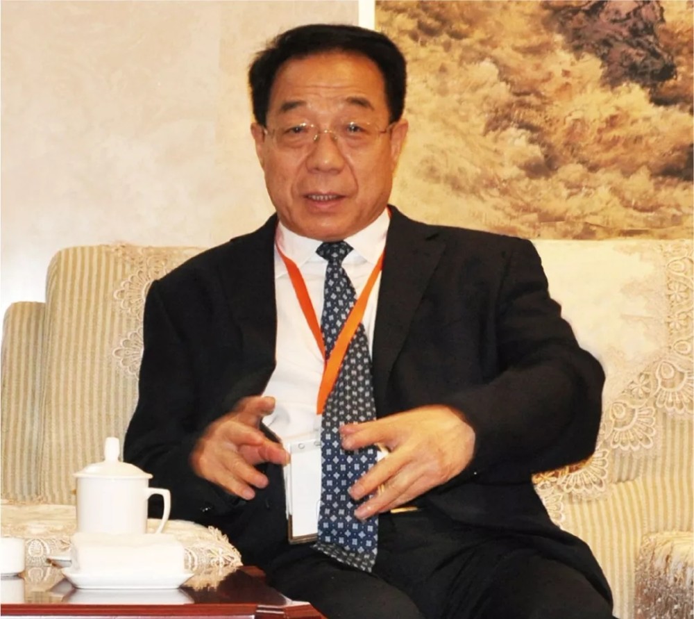 访中华慈善总会会长宫蒲光