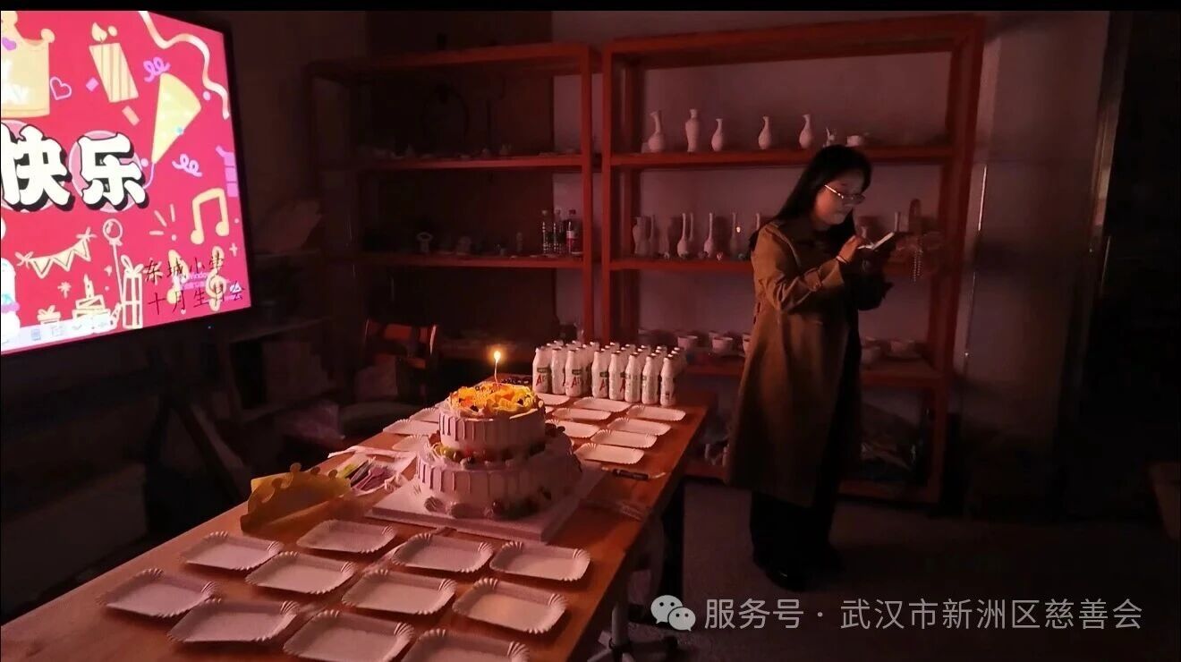 020e04de80a8c33b555e05baede3ec76.jpg 020e04de80a8c33b555e05baede3ec76.jpg