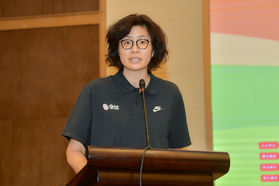 姚基金理事长叶莉致辞.jpg