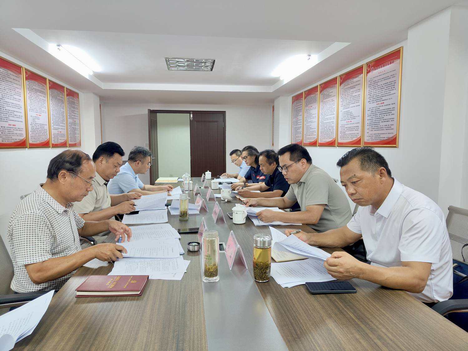 第十五次常务理事会.jpg 第十五次常务理事会.jpg