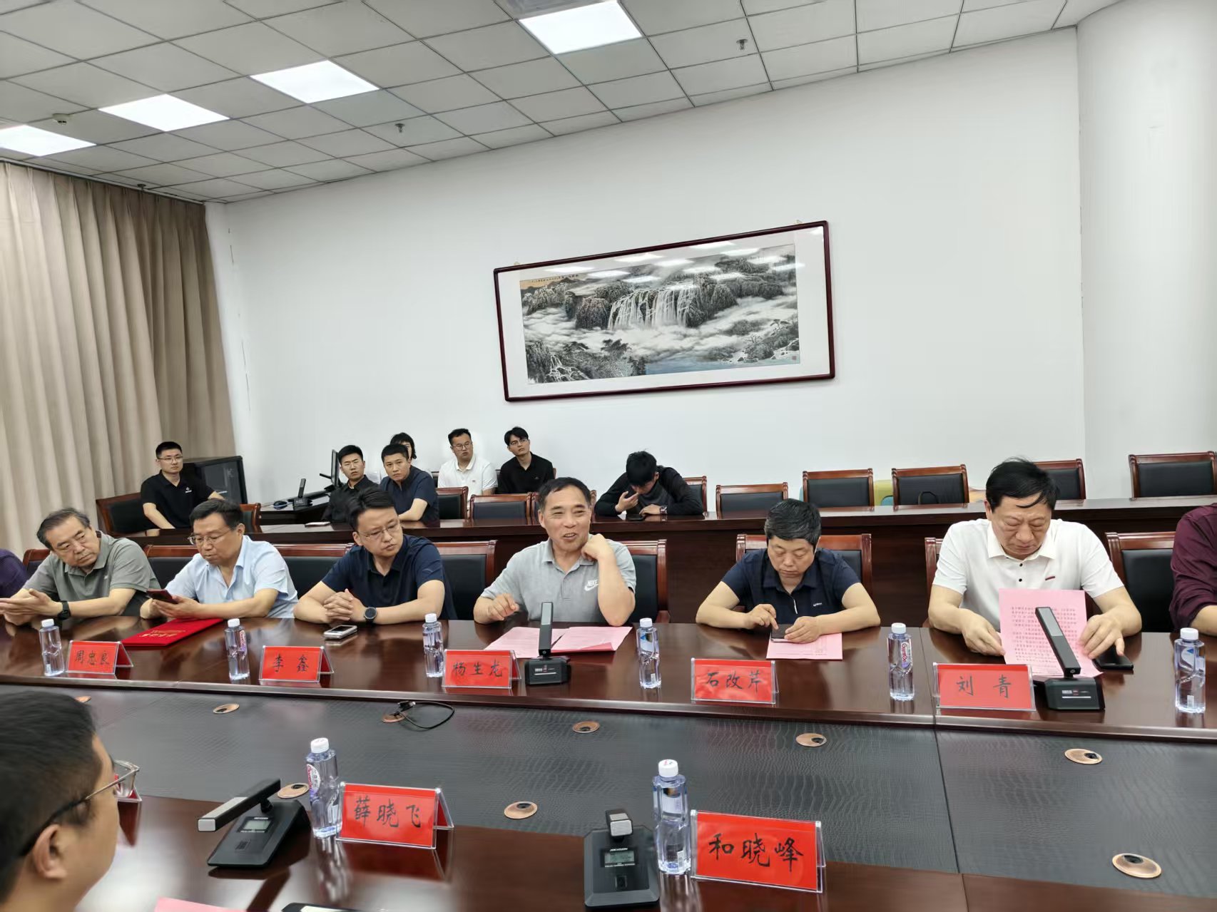 图2.jpg 图2.jpg