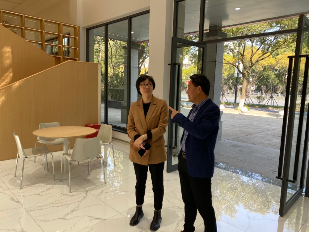 市民政局党委书记华珺调研指导我市慈善工作