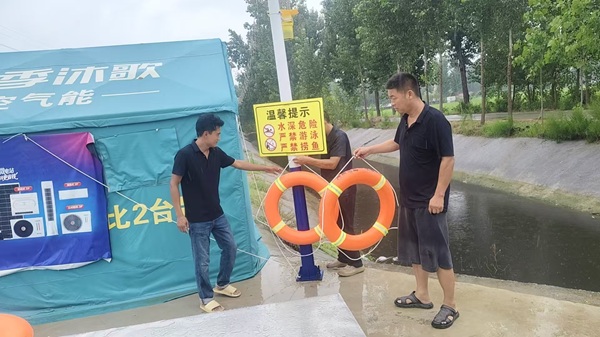 鼓楼 - 副本.jpg 鼓楼 - 副本.jpg