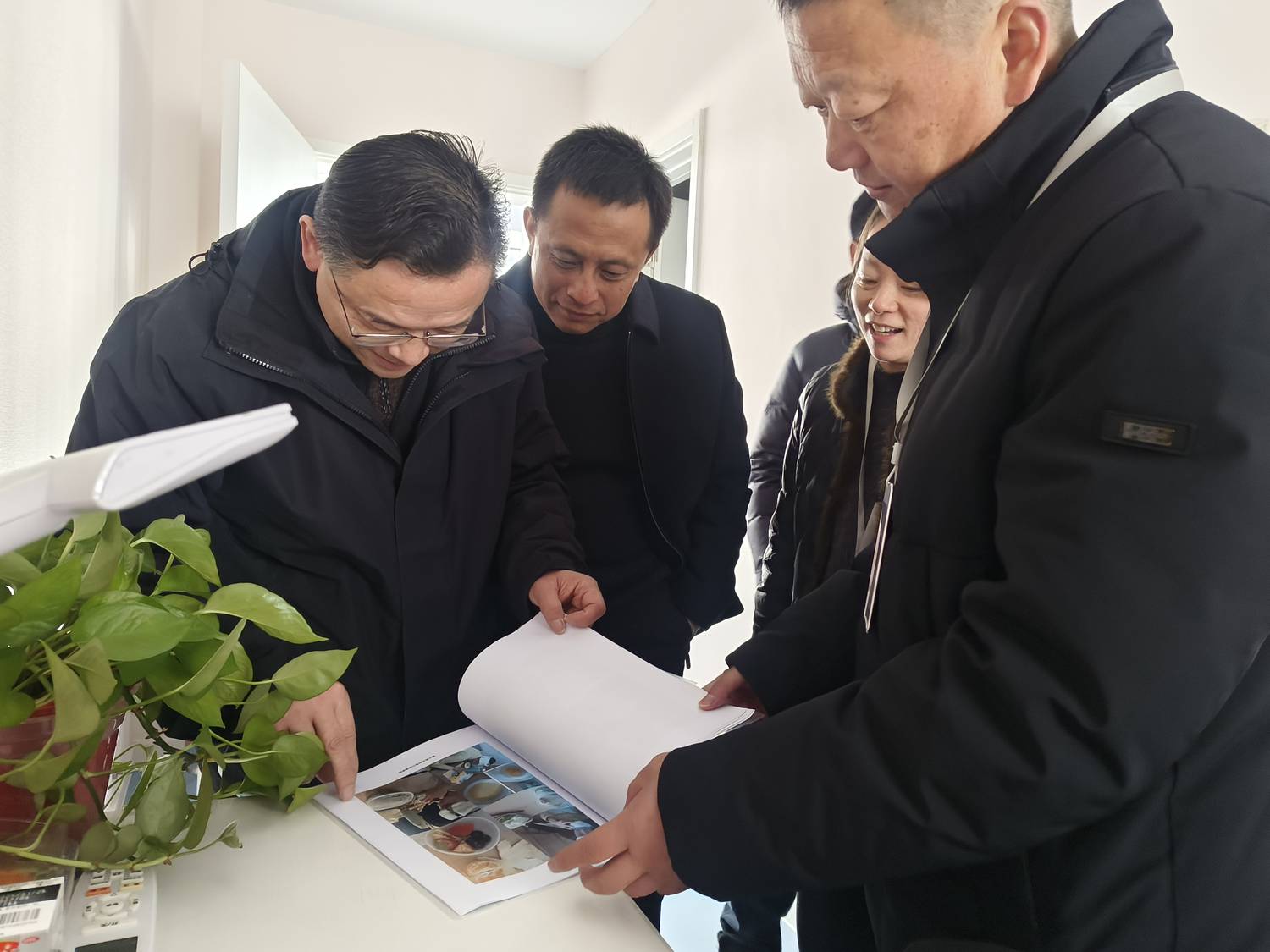 春节慰问福利院儿童2.png 春节慰问福利院儿童2.png