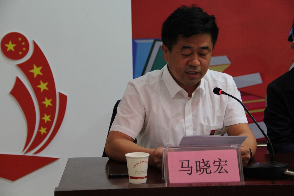 金阳社区党总支书记马晓宏代表发言.JPG