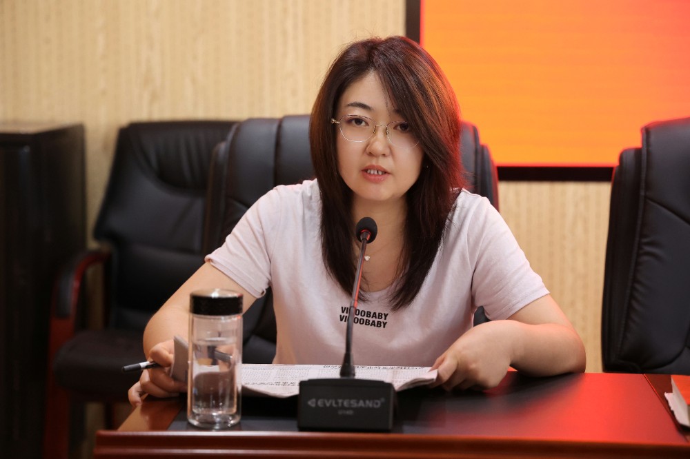 3.宣传部部长高熙领读.jpg