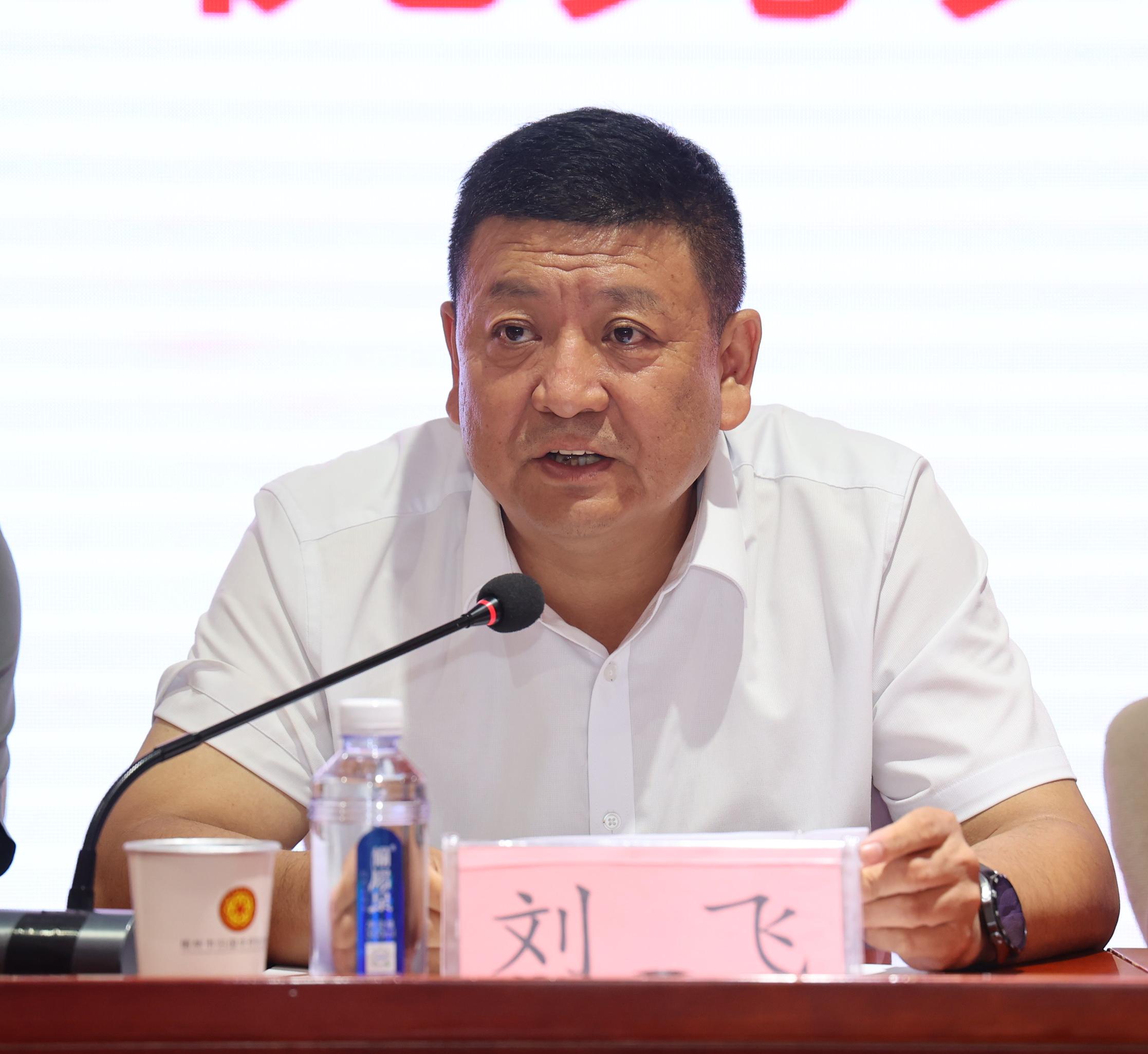 榆林市侨联专职副主席刘飞讲话.JPG
