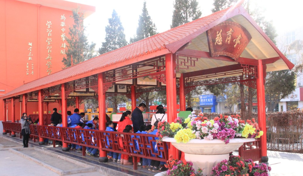 4.慈善资助星元小学修建“慈育亭”投入使用.jpg 4.慈善资助星元小学修建“慈育亭”投入使用.jpg