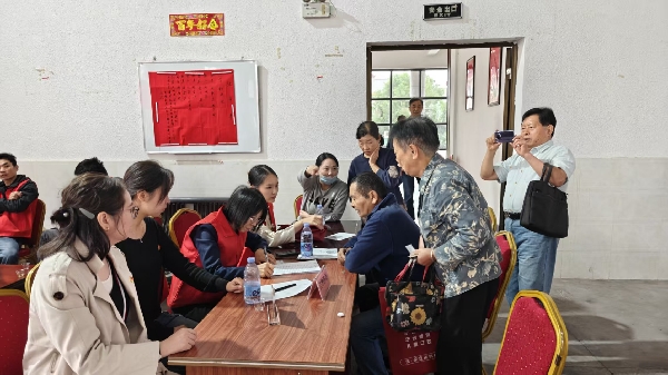 c9c999b1560a6d607f24892fcedfe20b_副本.jpg c9c999b1560a6d607f24892fcedfe20b_副本.jpg