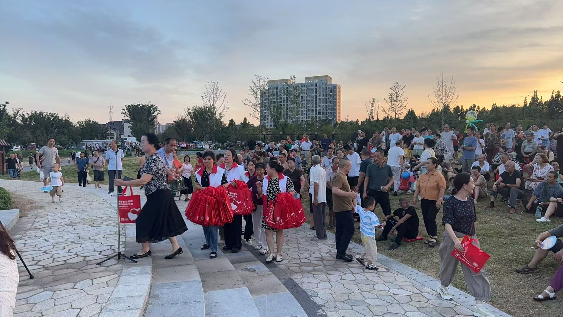 f7d35662687e9d9e551854e581e33dd.jpg f7d35662687e9d9e551854e581e33dd.jpg