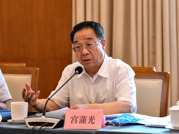 全国人大代表,中华慈善总会会长宫蒲光