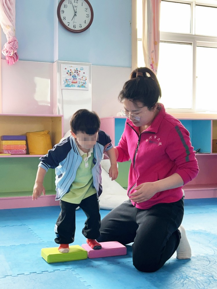 2_00000.jpg 2_00000.jpg