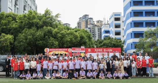 合照银_conew2.jpg 合照银_conew2.jpg