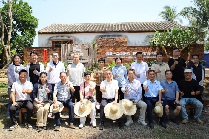 01d15d9ab6391e24e5cd27641aa39637.jpg 01d15d9ab6391e24e5cd27641aa39637.jpg