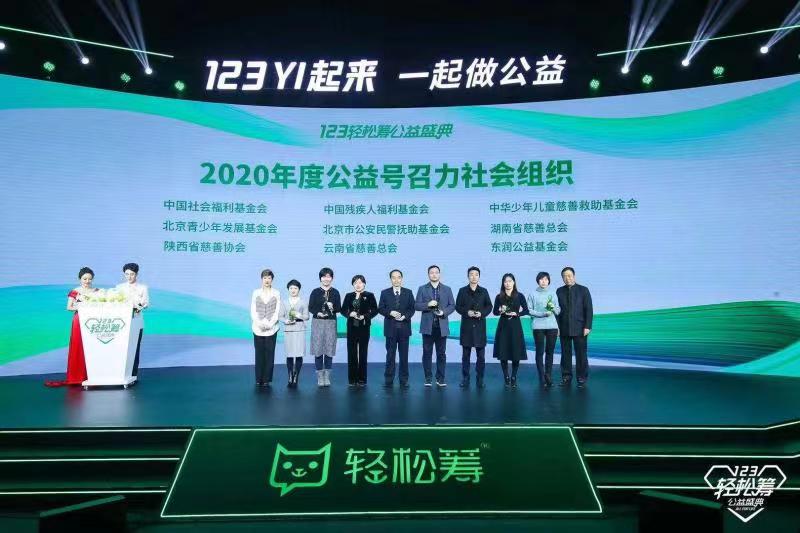 9764e070c914d0626cb2c3eac965f94.jpg 9764e070c914d0626cb2c3eac965f94.jpg