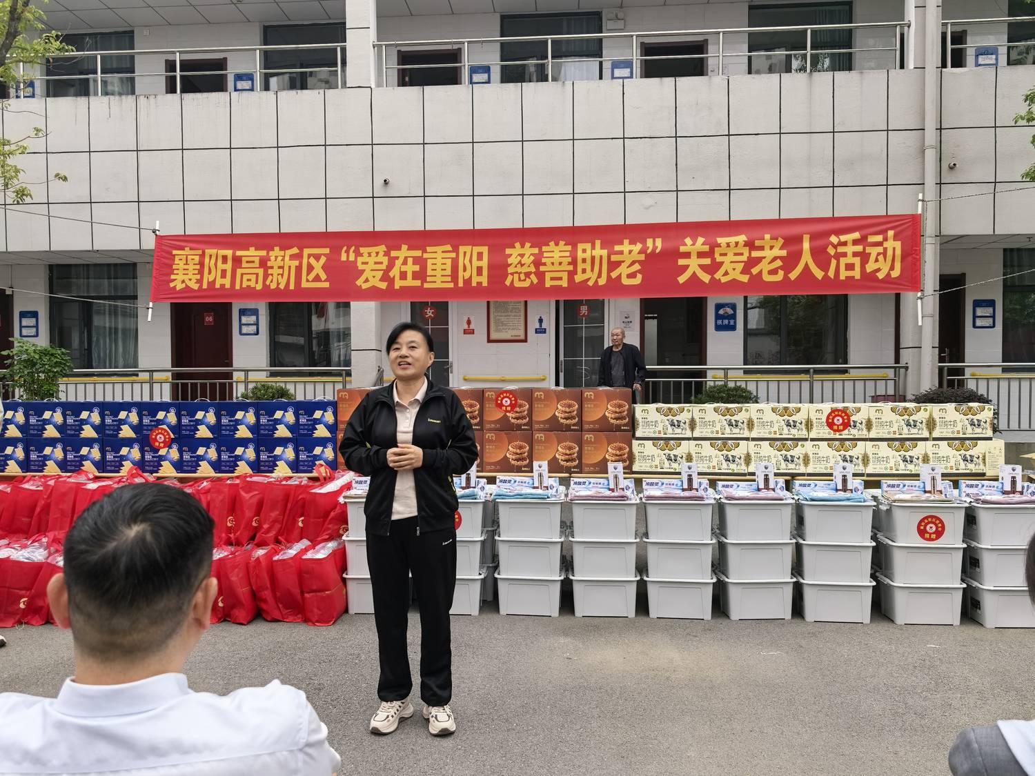 高新区慈善会执行副会长兼秘书长张毅.jpg