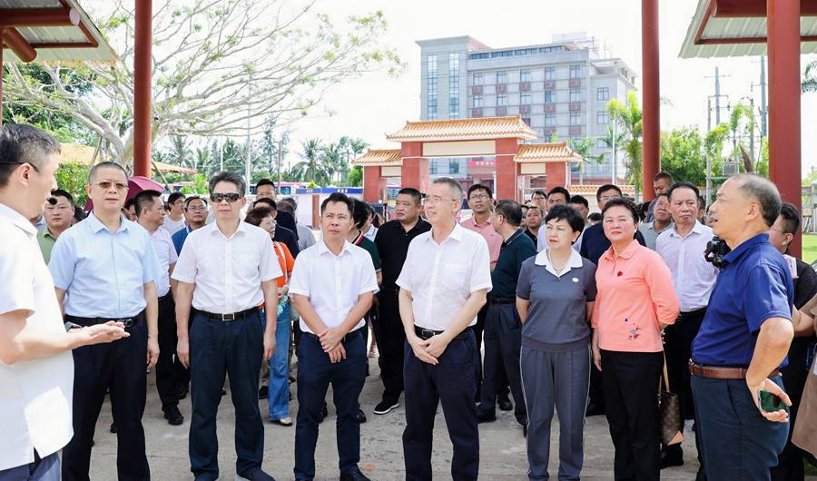 观摩点1爱至家 网站.jpg